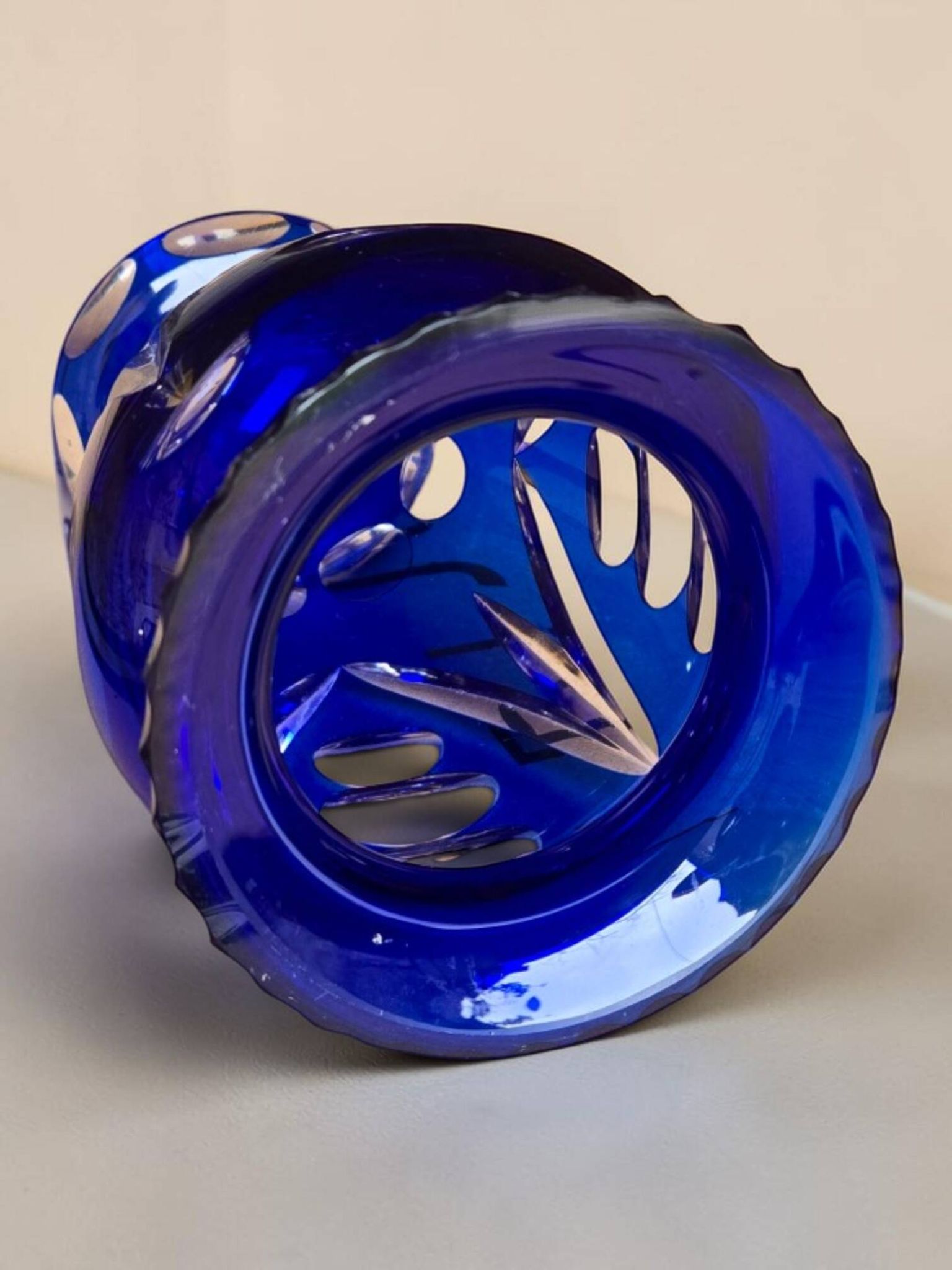 Vase en cristal bleu de Cobalt, Tchécoslovaquie