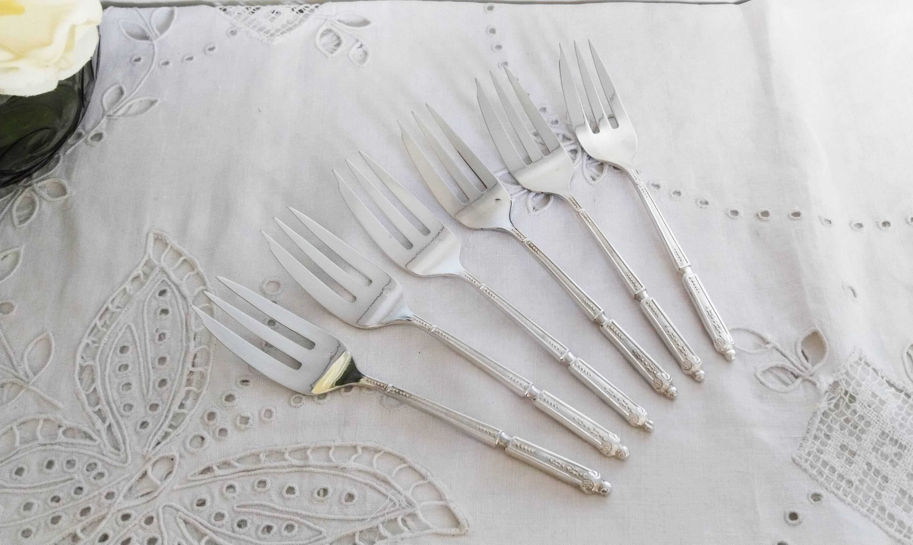 Oyster or dessert forks, silver