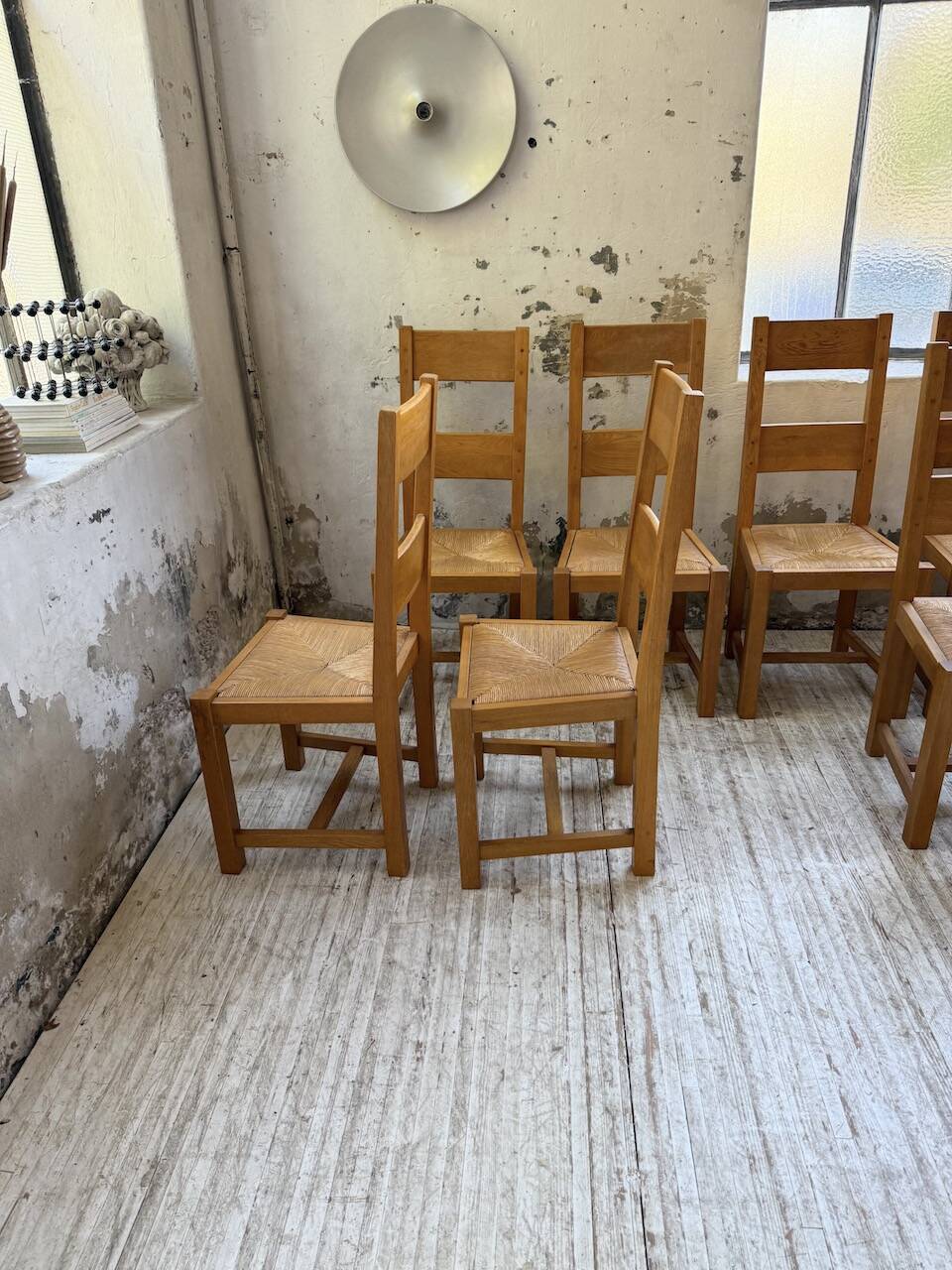Set of 8 blond oak chairs with straw seats