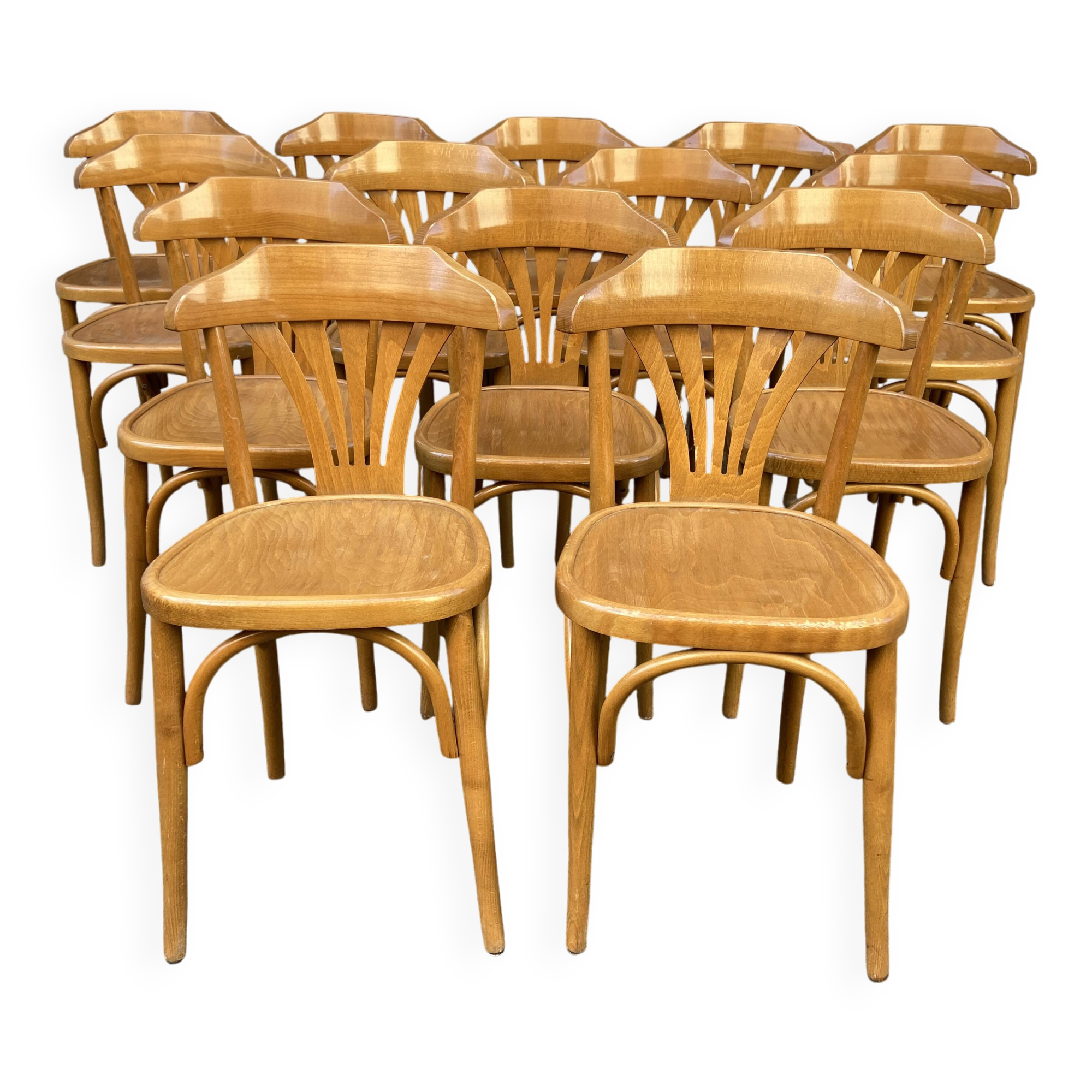 12 chaises bistrot vintage
