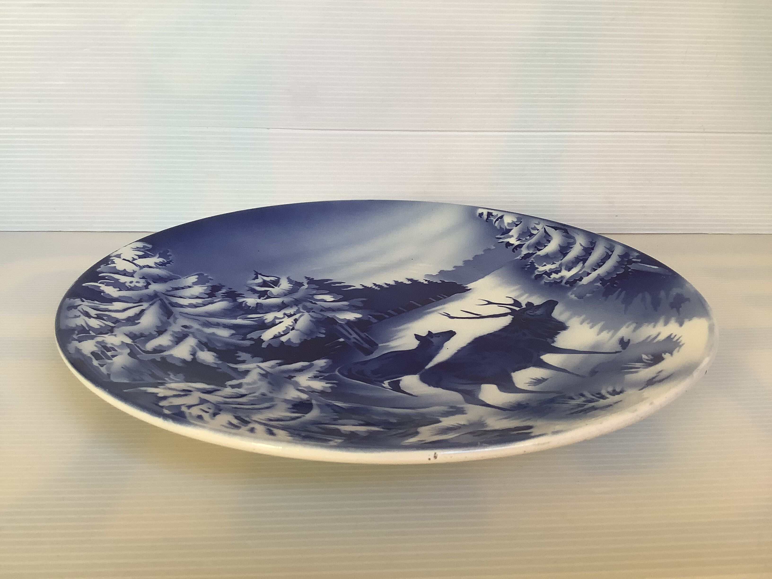 Old blue plate fir deer doe Villeroy and Boch