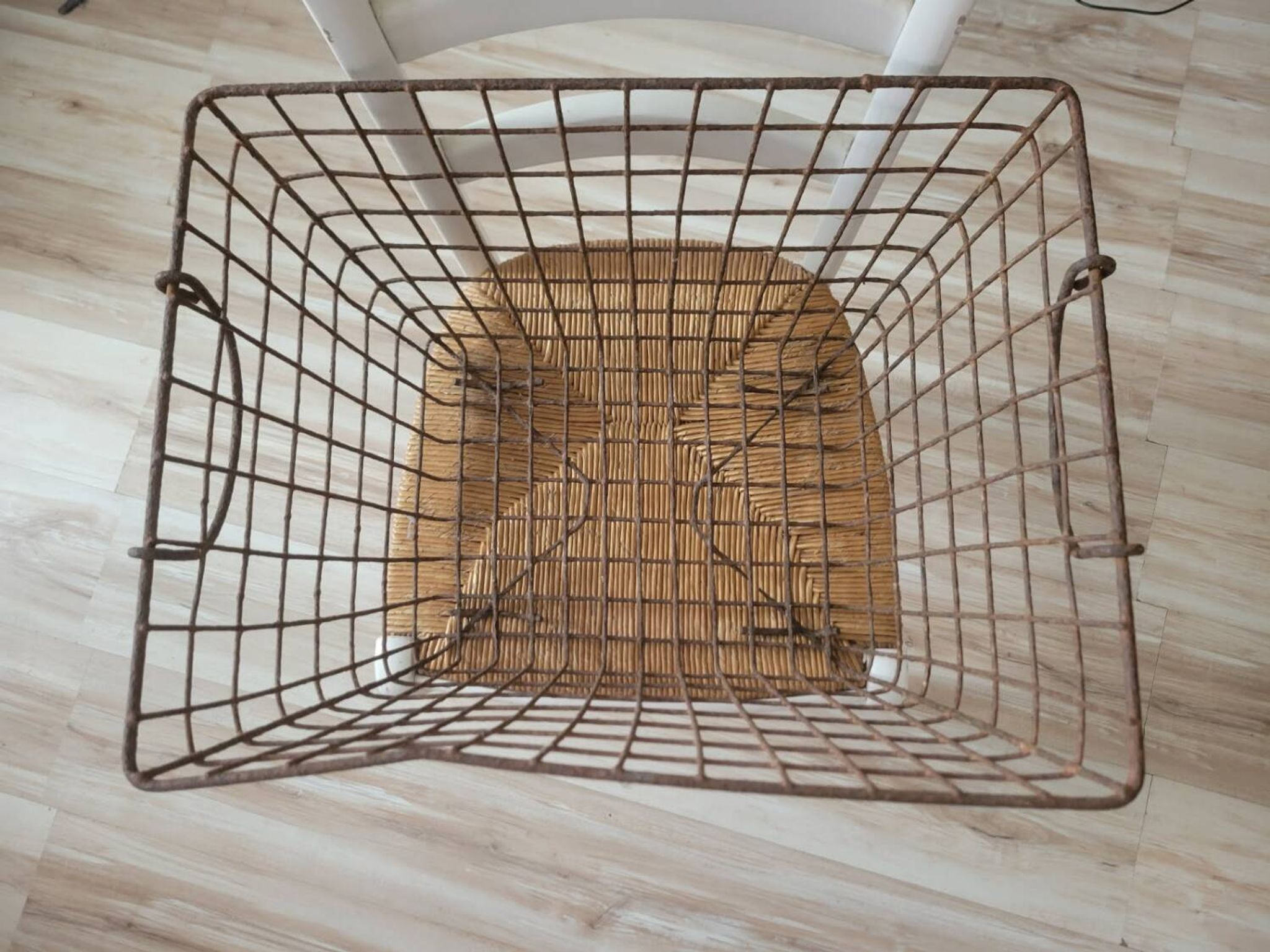 Man or oyster basket
