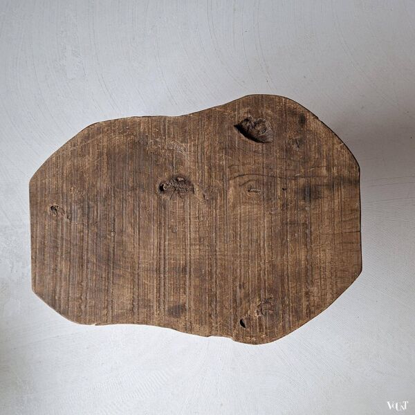 Table d'appoint en tronc d'arbre français ancien, vers les années 1920.