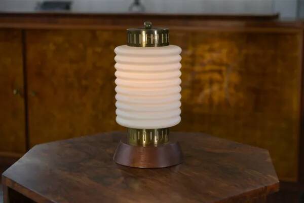 Lampe à poser scandinave avec opaline 1960’s