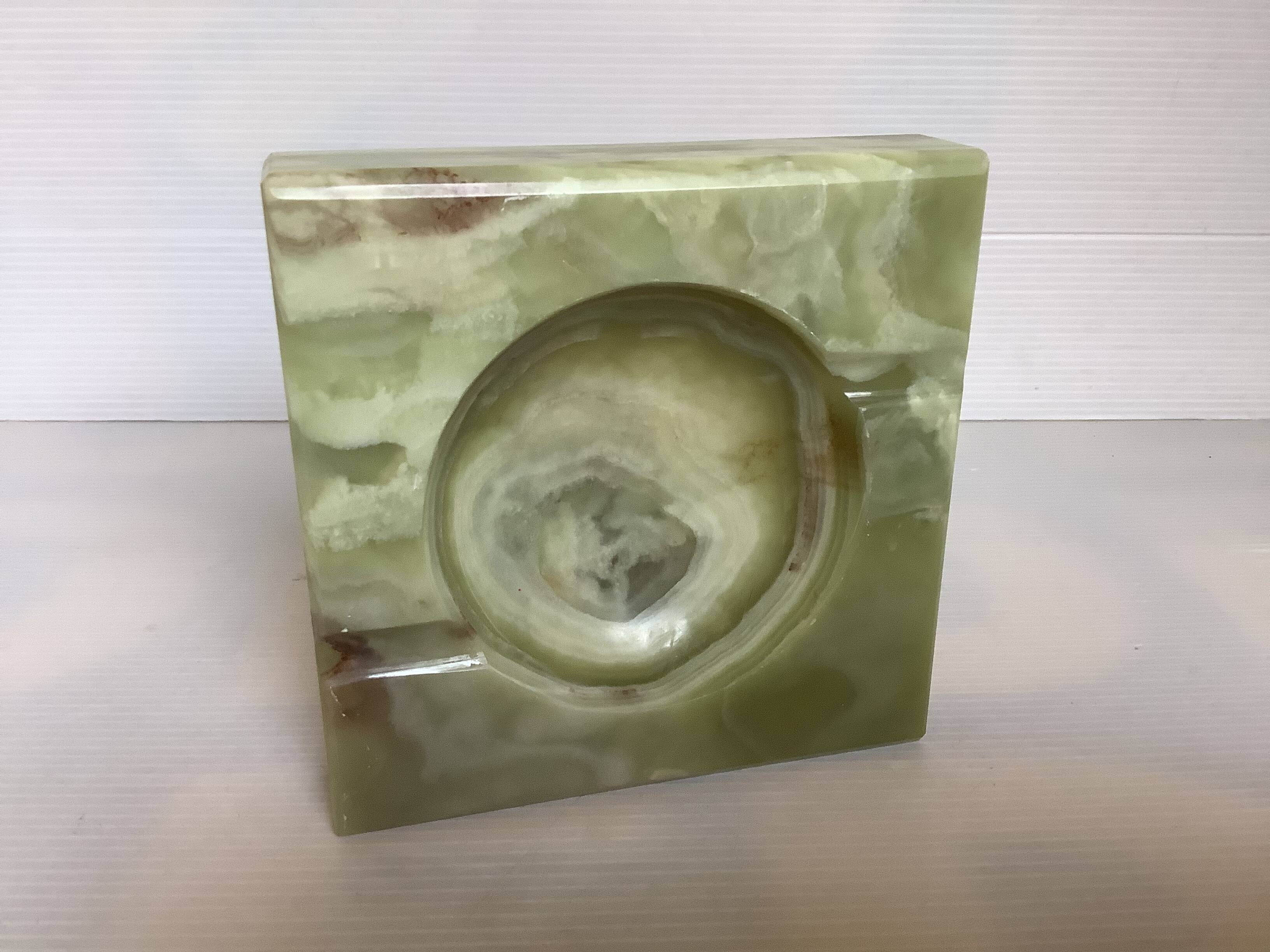 Green onyx ashtray empty pocket