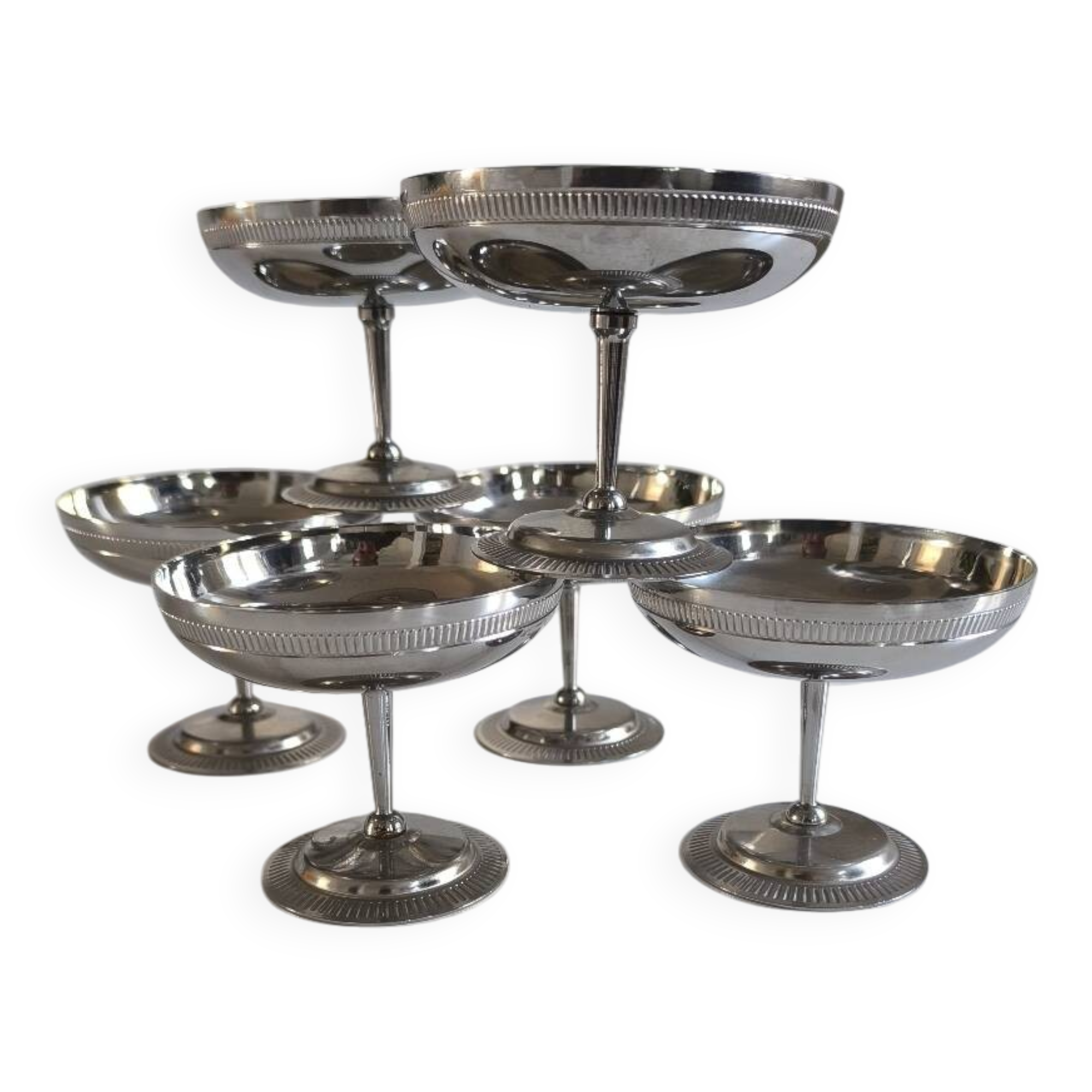 Set de 6 coupes a glace en métal chromé