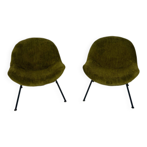 Paire de fauteuils ''egg''