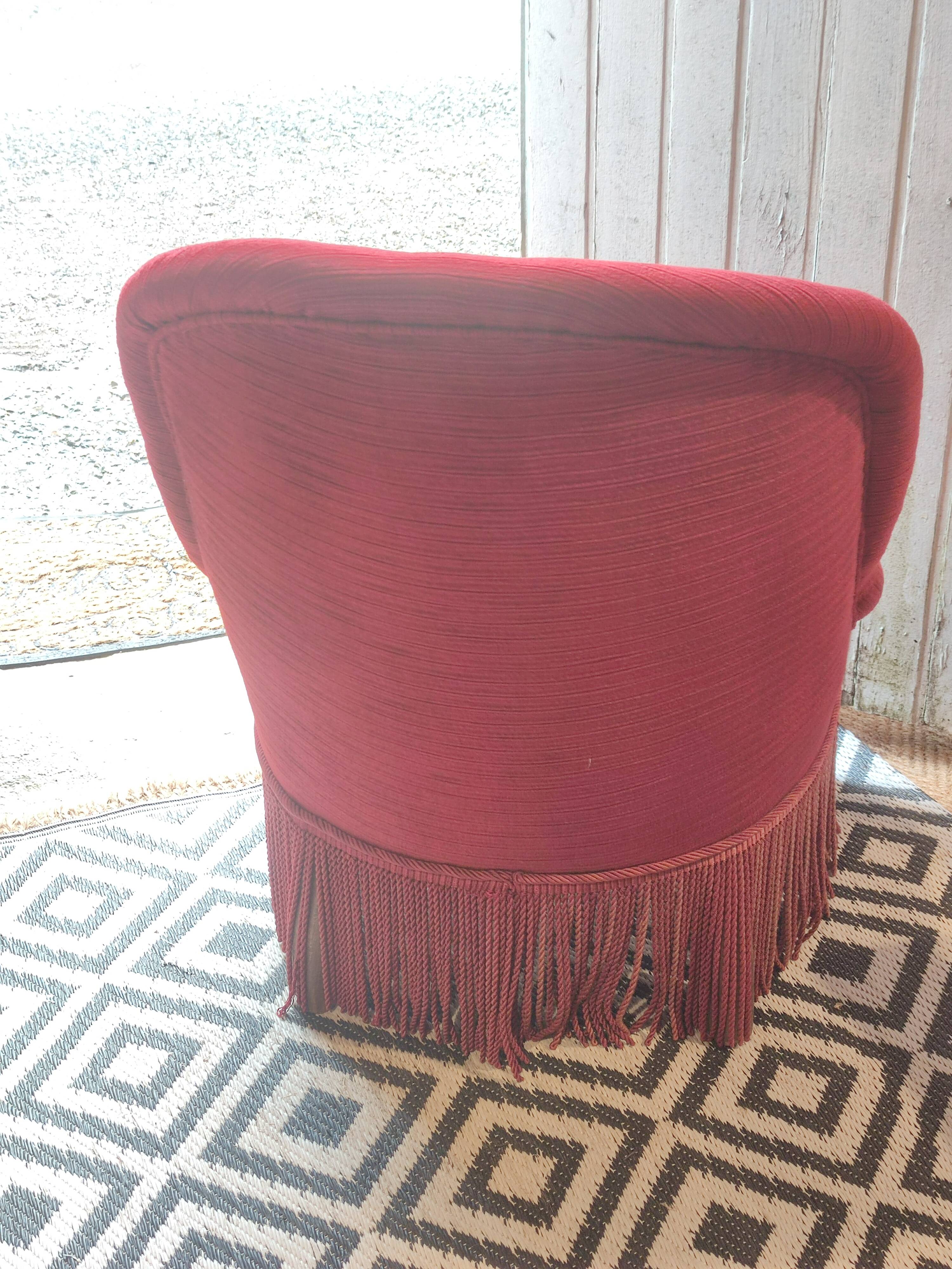 Red toad armchair