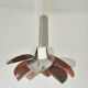 Suspension metal petals two-tone design 70s