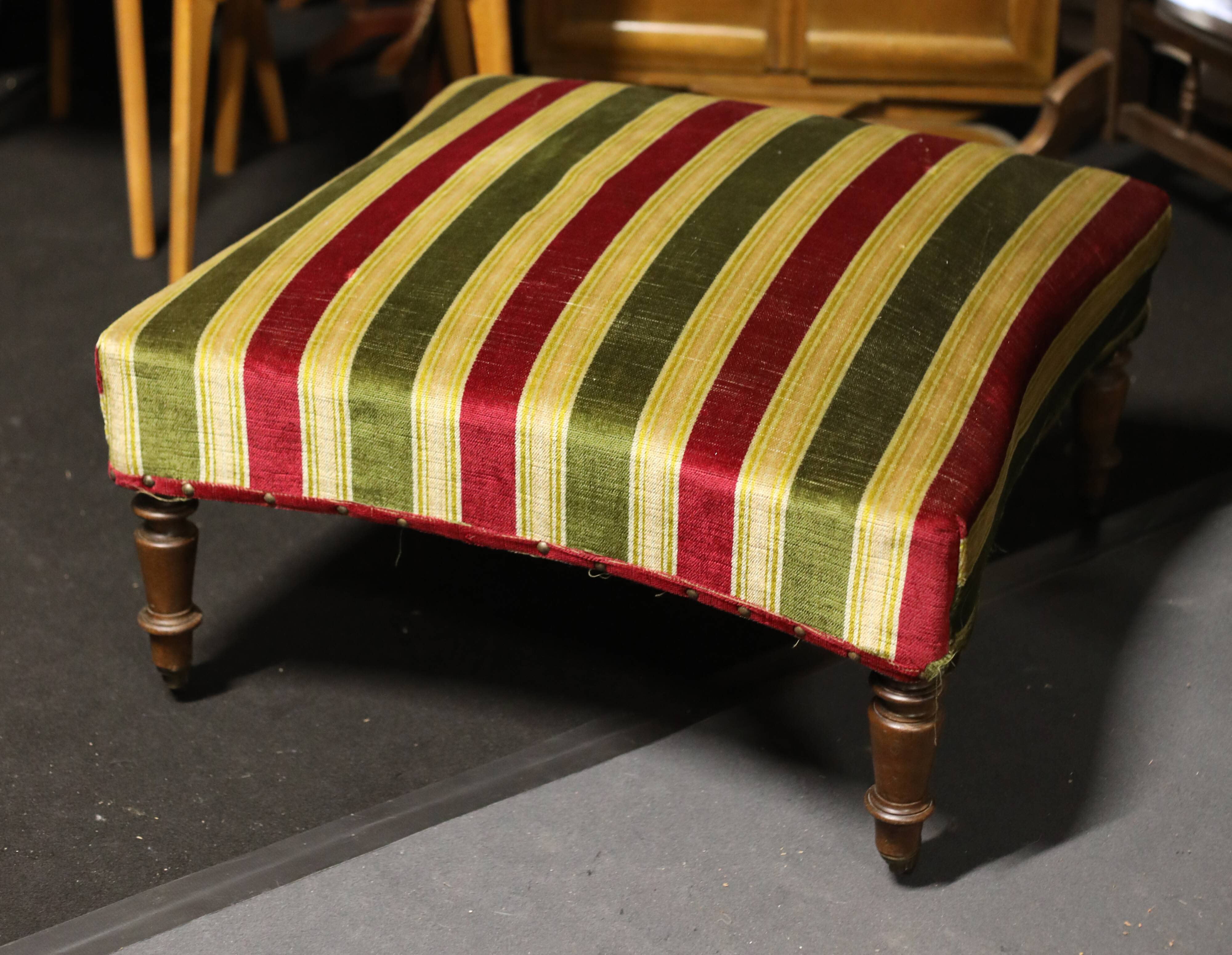 Pouf rests feet Napoleon III