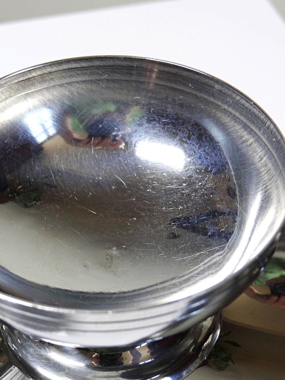 6 vintage bistro-style stainless steel dessert bowls on feet