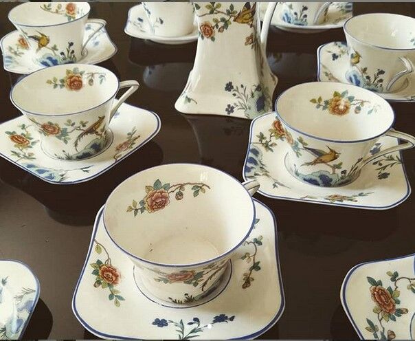 Limoges A. Lanternier porcelain tea service