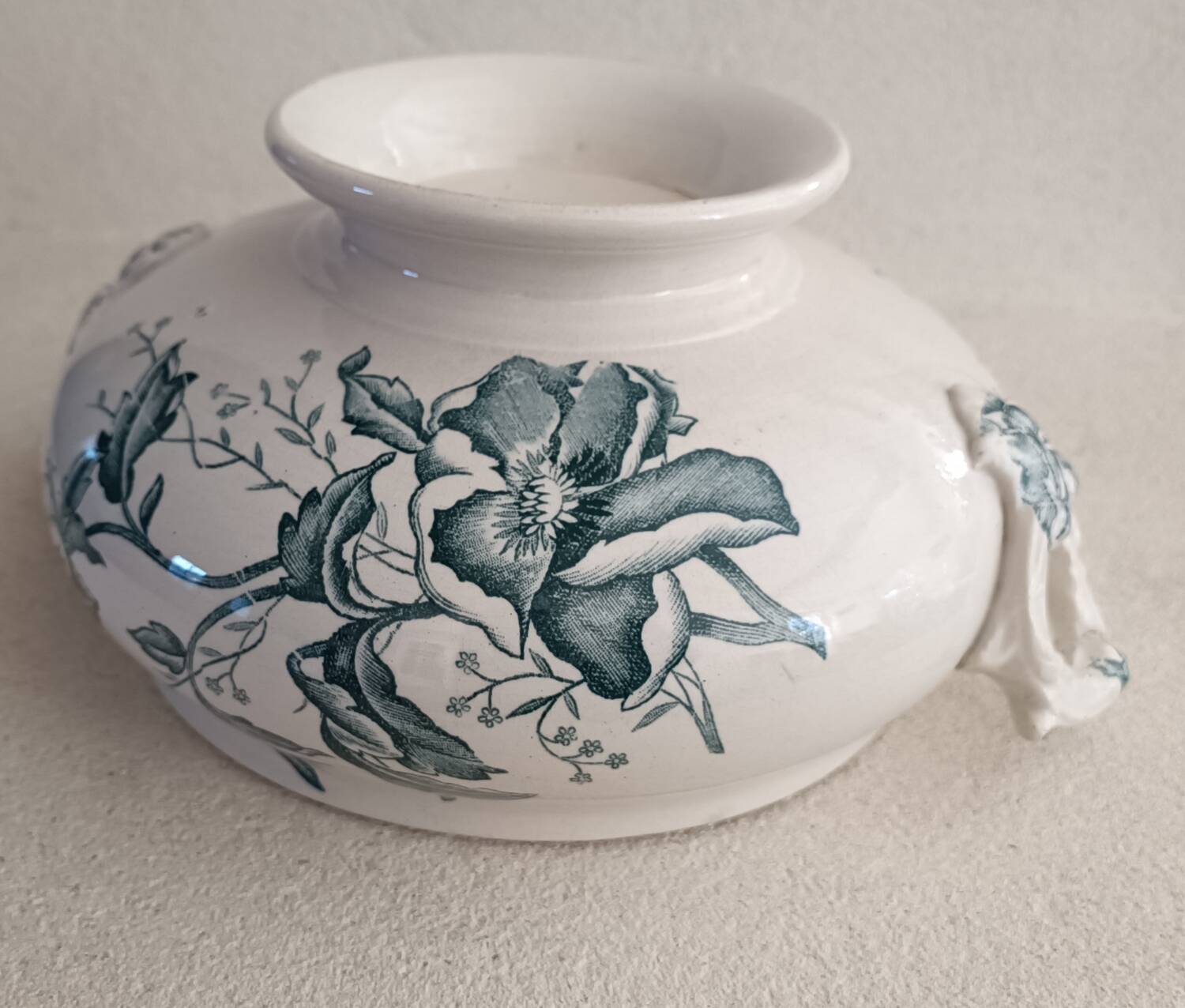 Lyon iron earth soup tureen