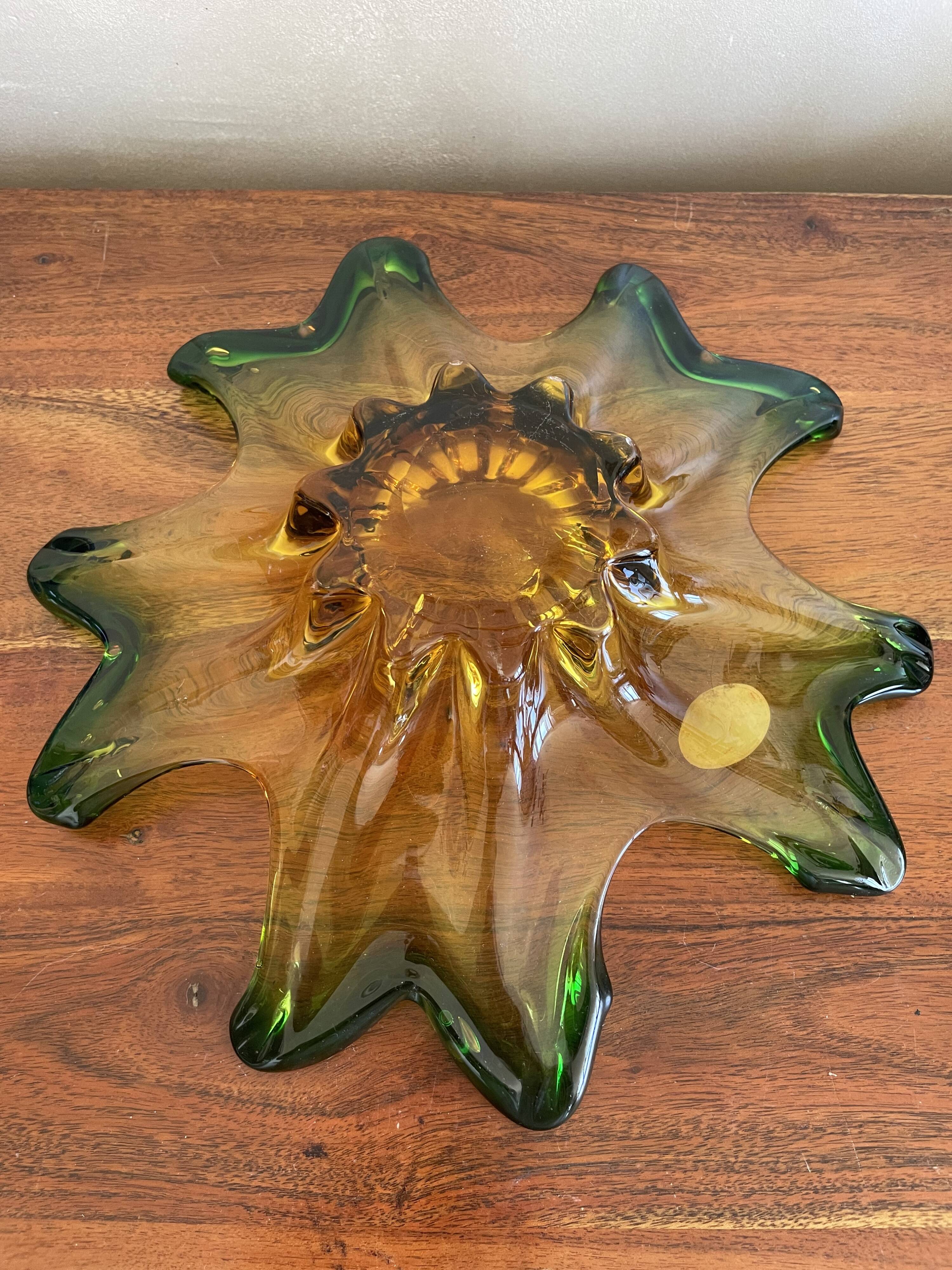 Flower cup, Murano glass leaf