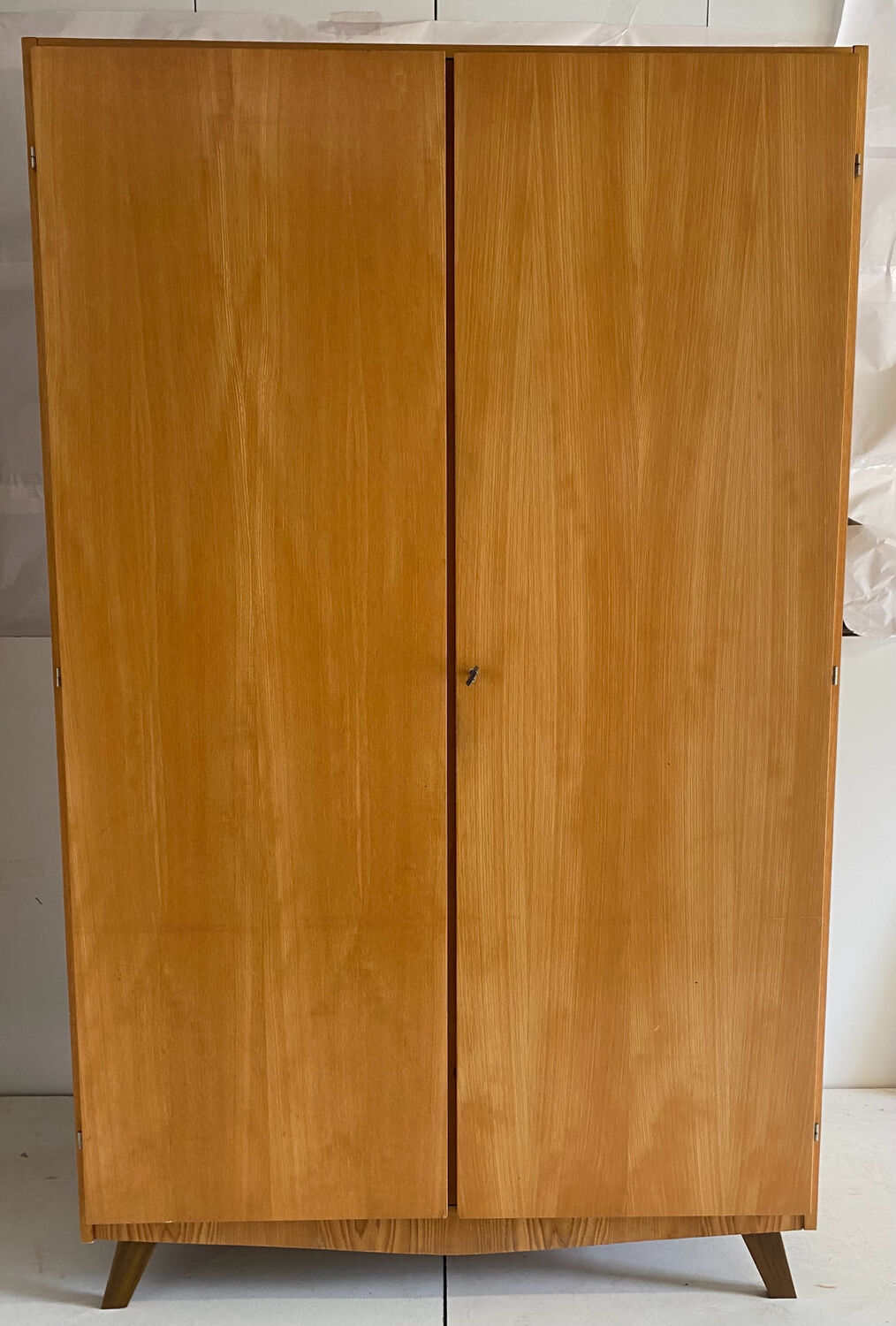 Vintage wardrobe feet compass