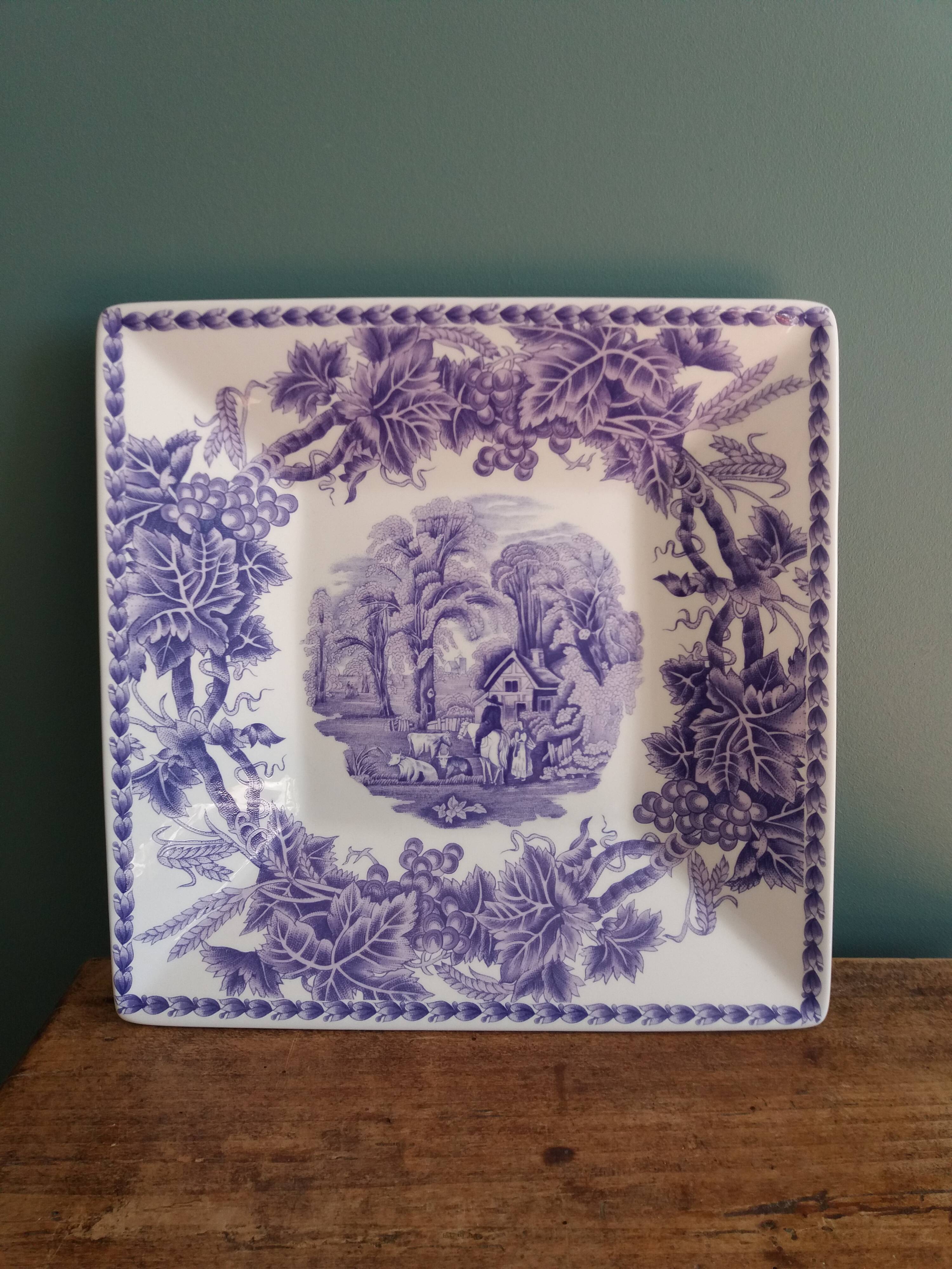 plate or dish with purple and mauve decoration
