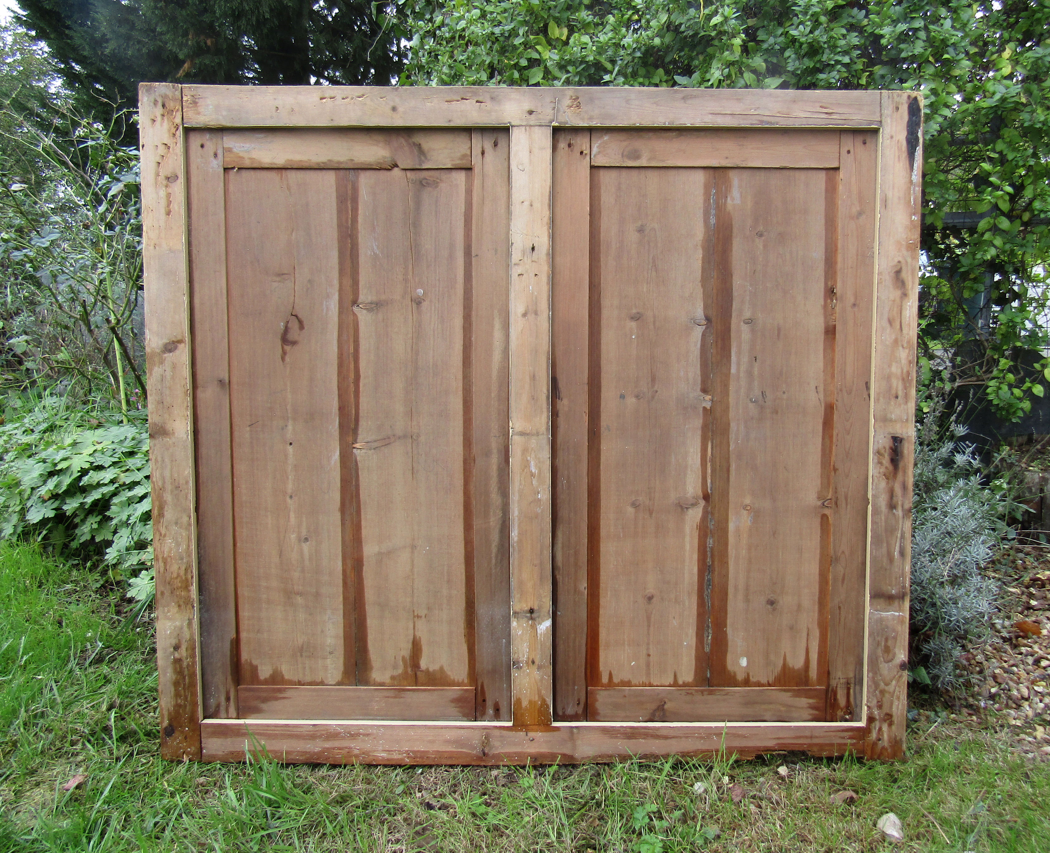 old façade of beige cupboards