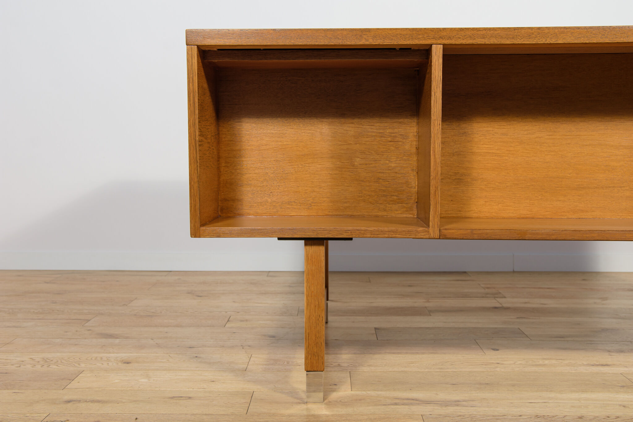 Mid-century modern oak desk from Eigil Petersens Møbelfabrik, Denmark, 1970s