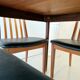Ensemble de table et chaises GPLAN des années 1950, design d'intérieur.