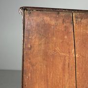 Commode en acajou à façade bombée