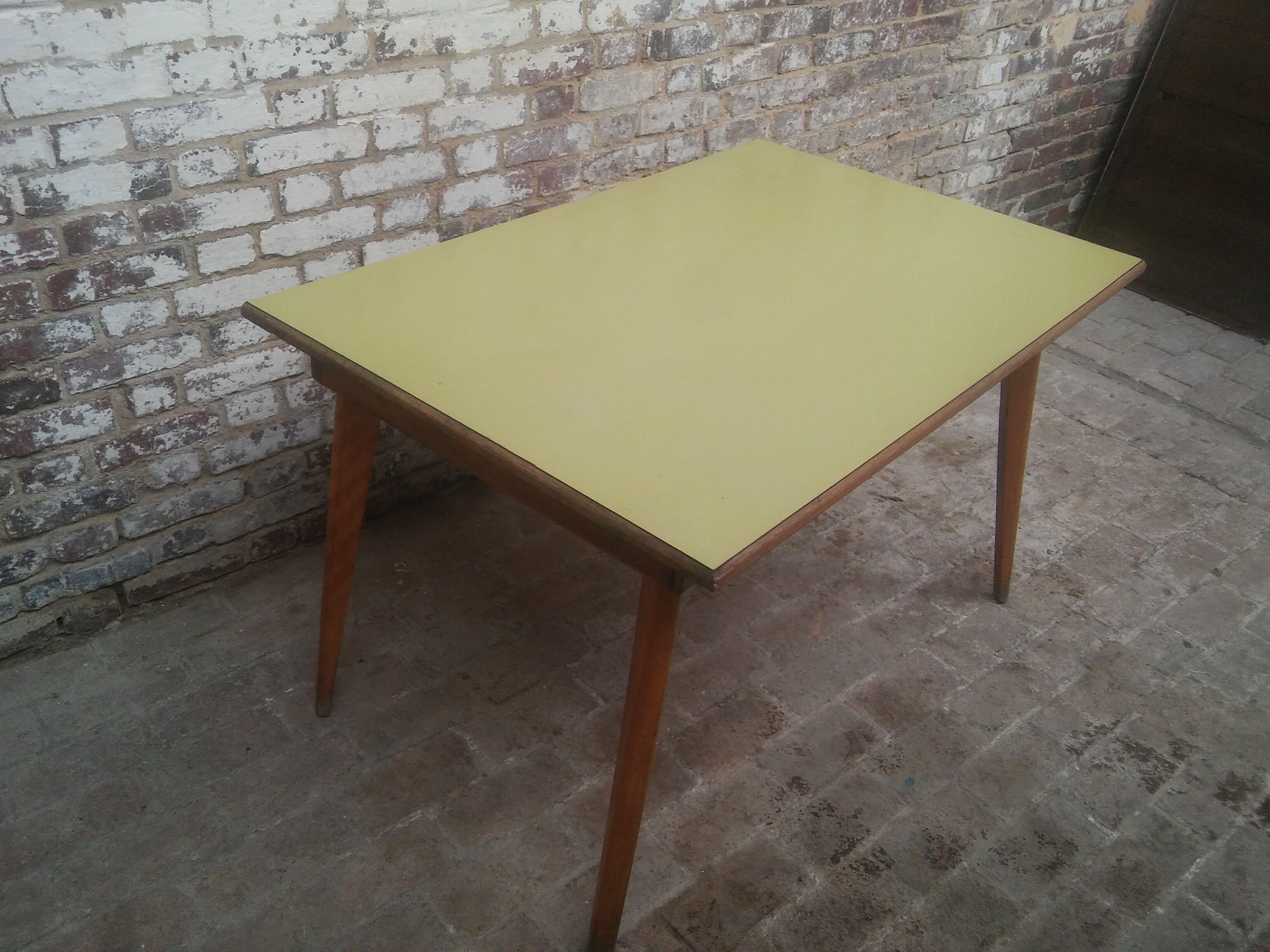 vintage table 50/60
