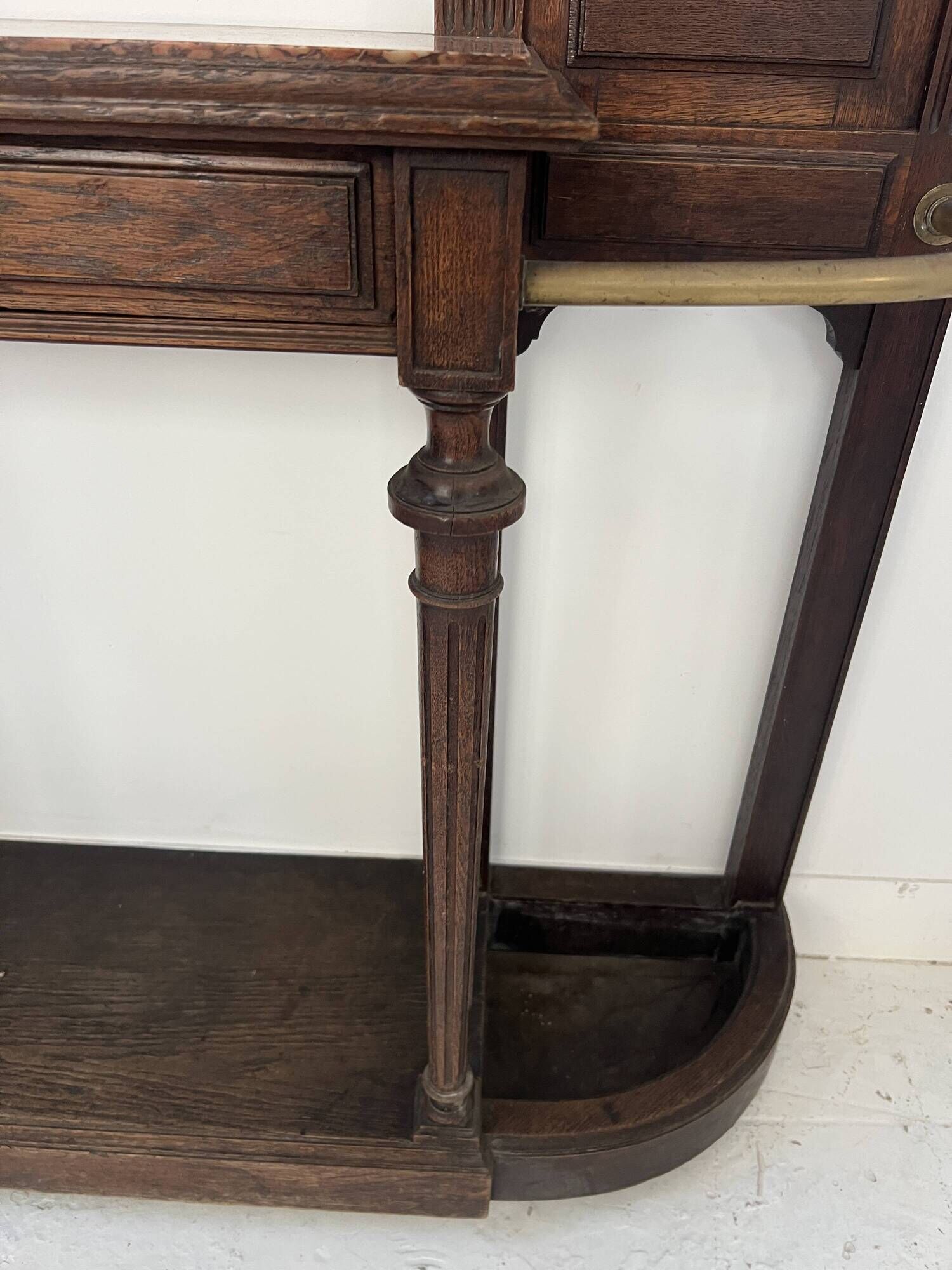 Console coat rack in Louis XVI style with bronze panthers, 20th century.