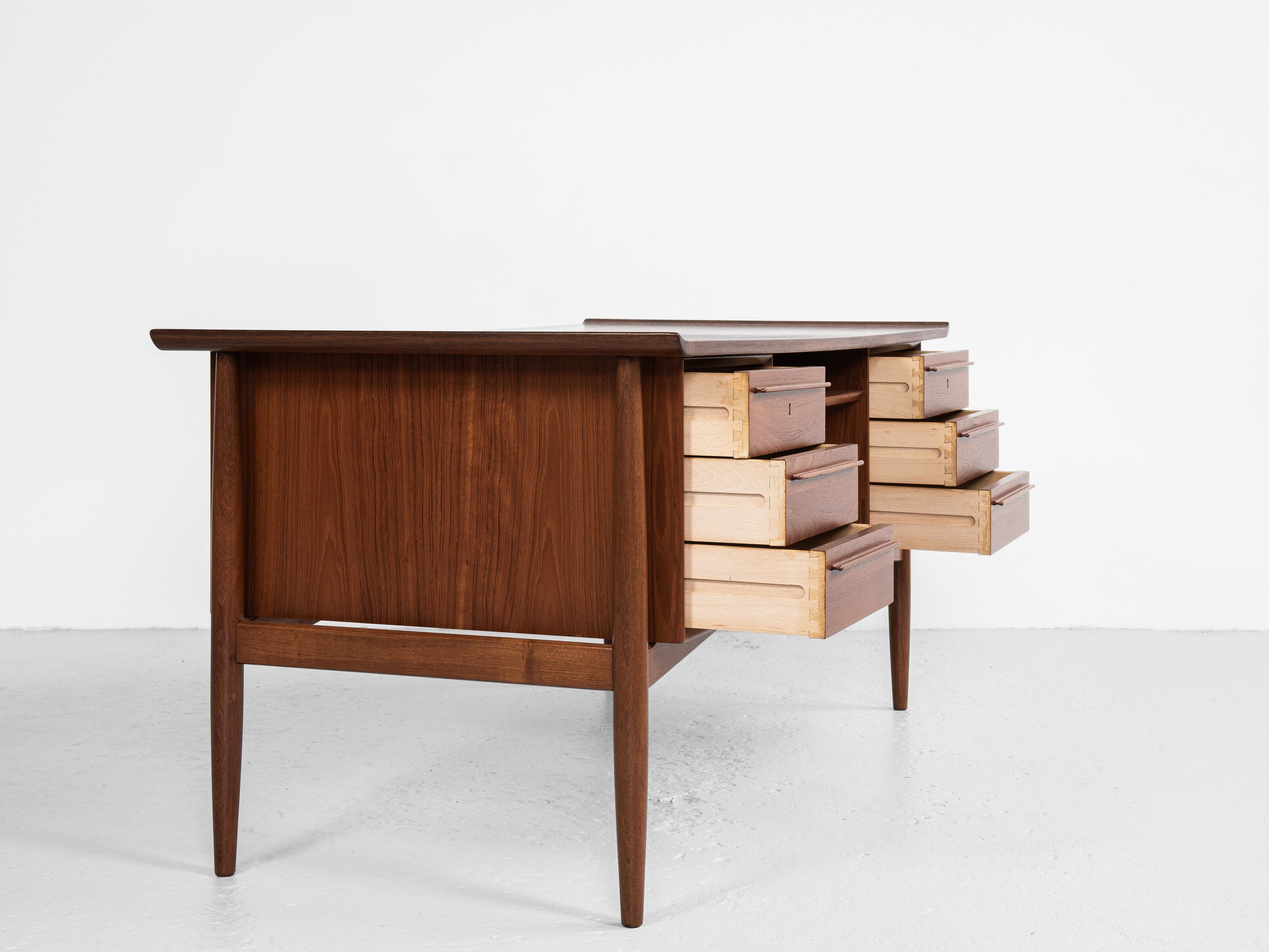 Midcentury Danish desk in teak by Arne Vodder for HP Hansen 1960s