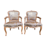 Paire de fauteuils cabriolets de style Louis XV
