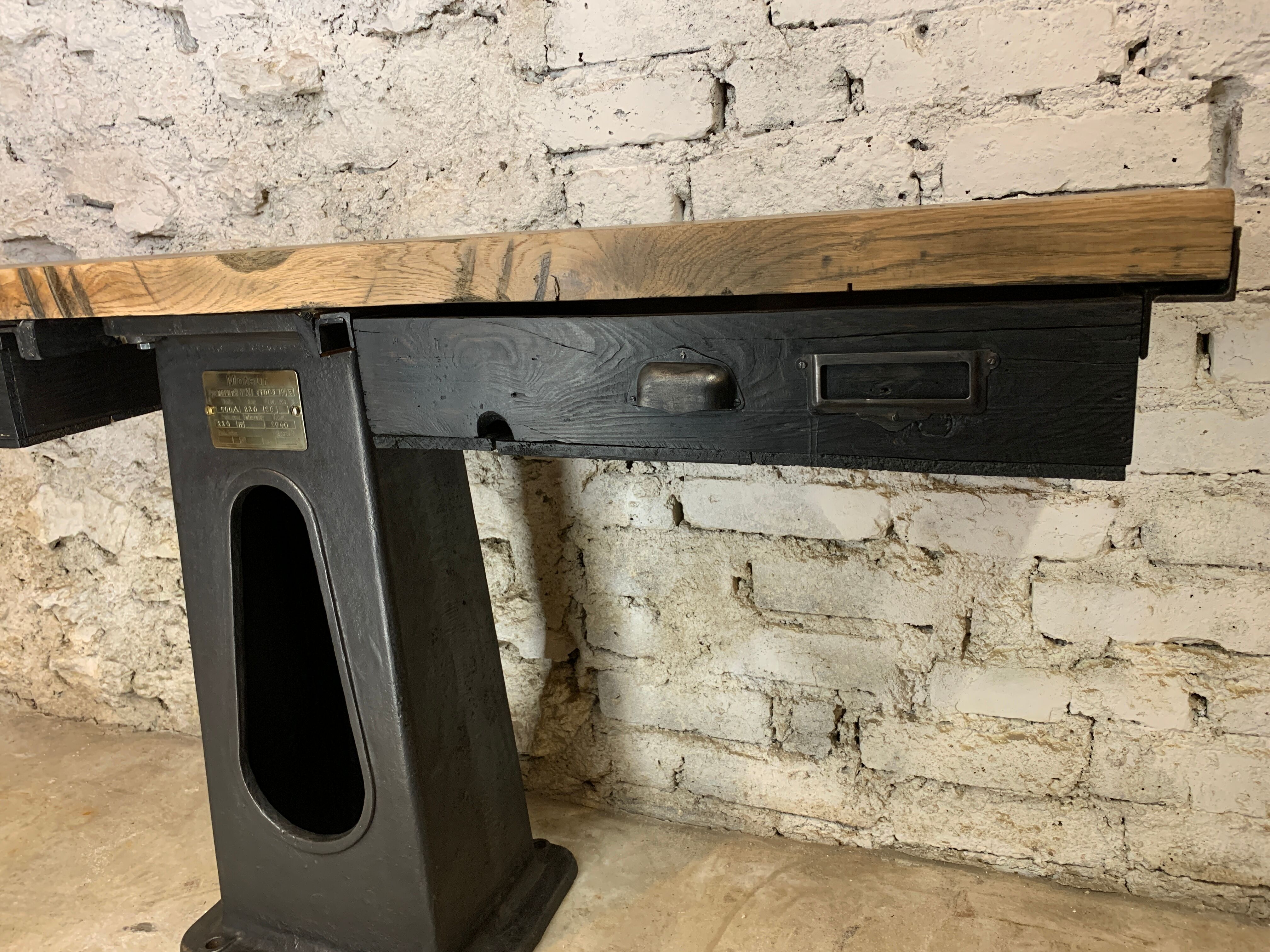 Established machine console industrial tool