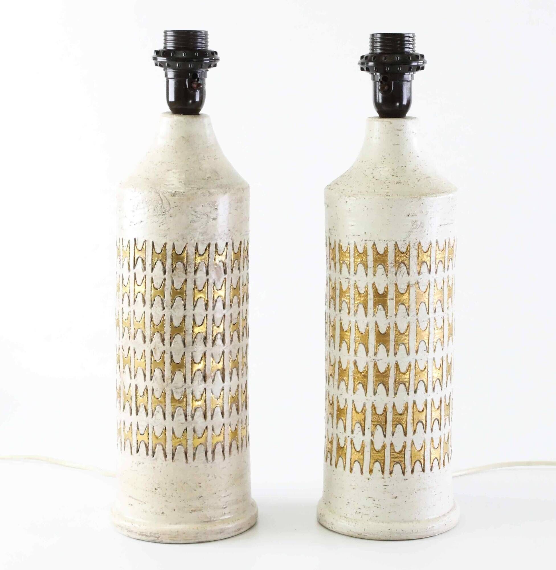 Pair of Bergboms ivory enamelled desk lamps and gilded ceramic Sweden 960