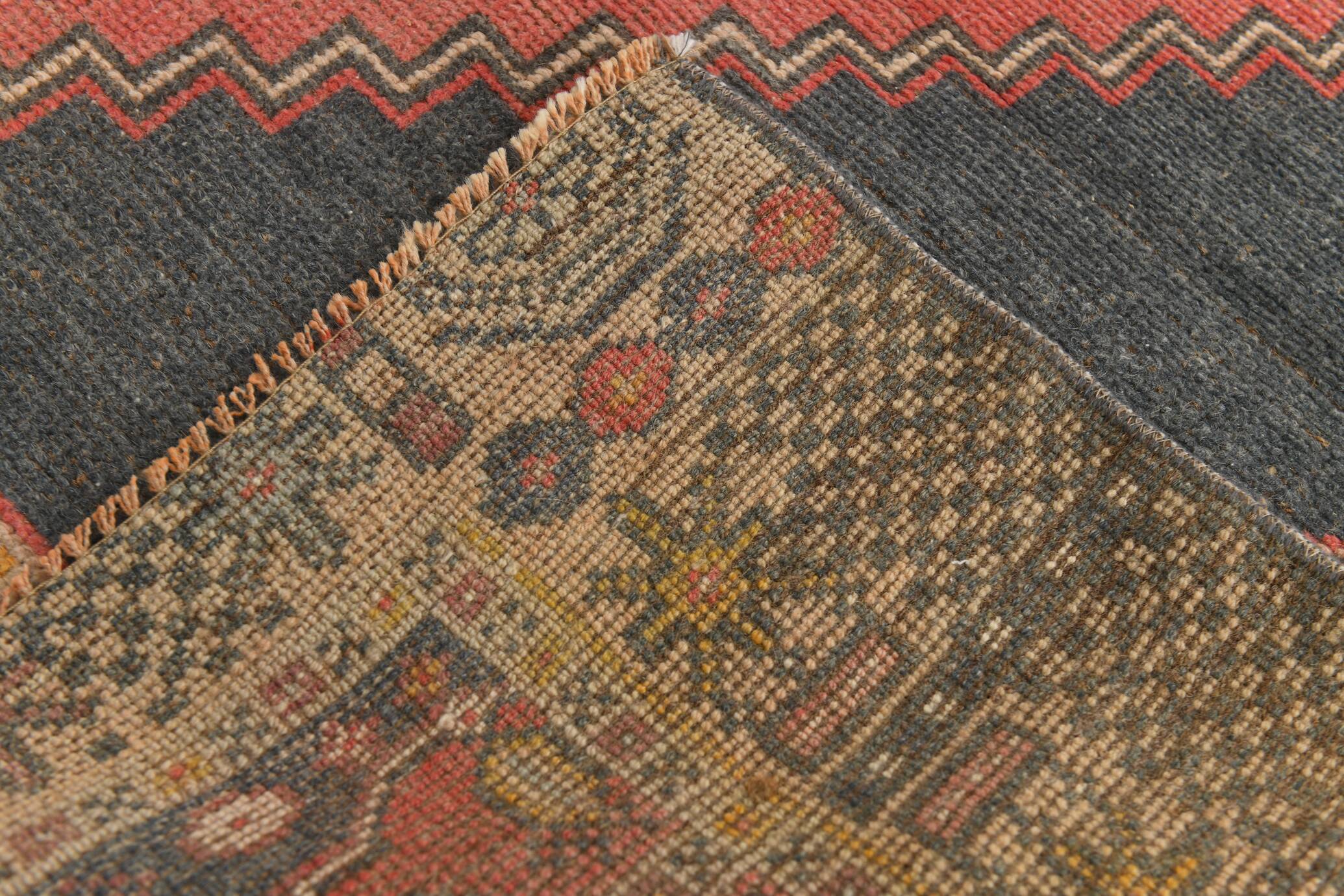 4x7 Geometric Oriental Red Vintage Persian Rug,  136x224Cm