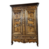 Armoire en noyer et ronce de noyer d’époque louis xv xviii eme siècle