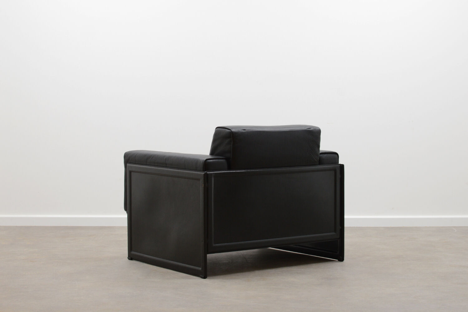 Korium KM 3/1 armchair by Tito Agnoli for Matteo Grassi, 80s Italy.