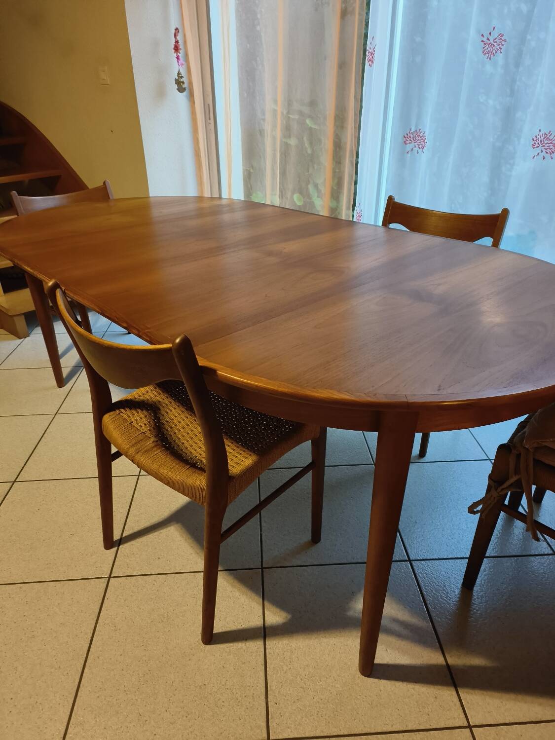 Set of 6 vintage Danish Scandinavian chairs