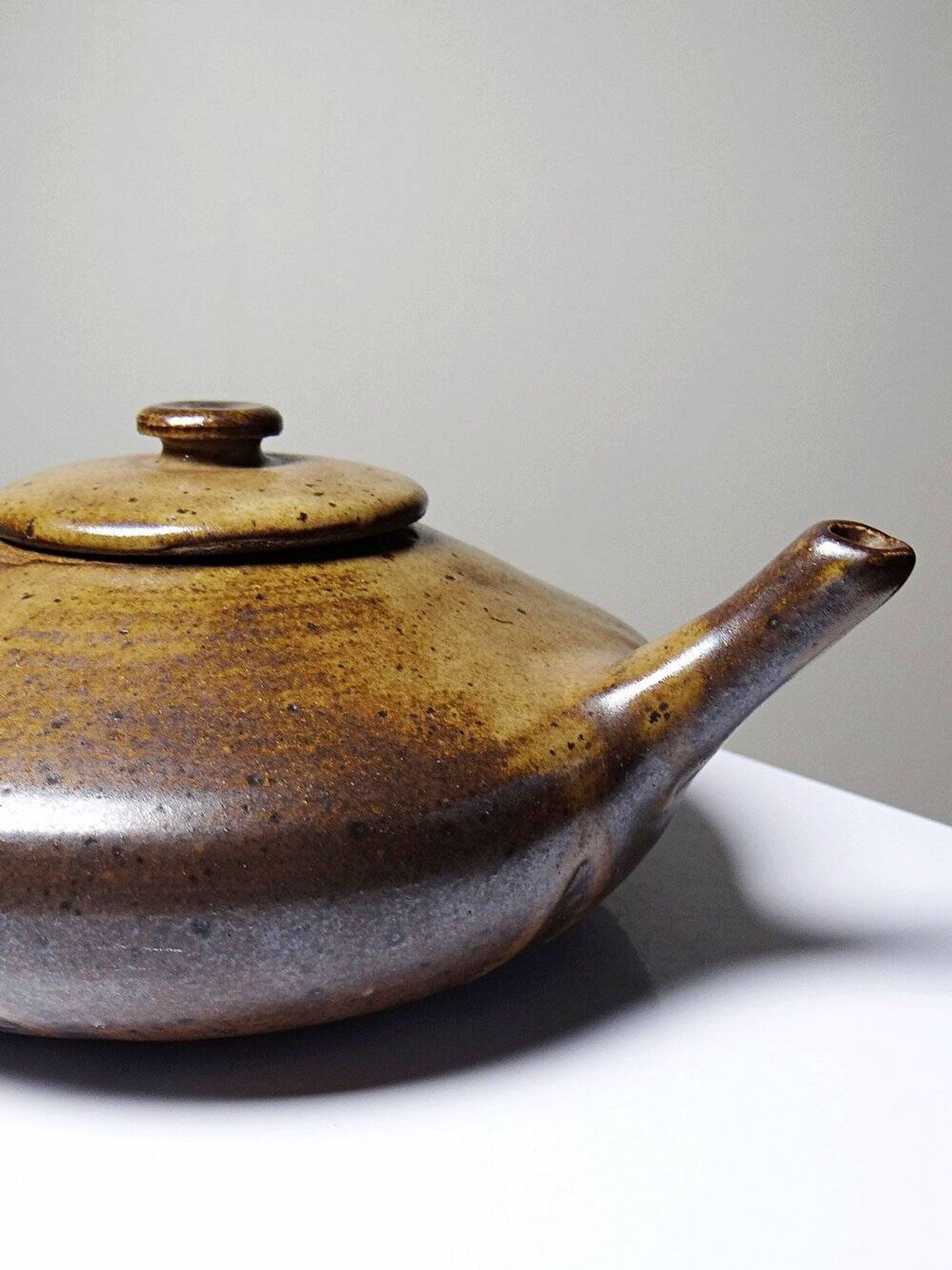 Vintage Japanese-style teapot from the 70s-90s, handmade brown stoneware signed Pichon.