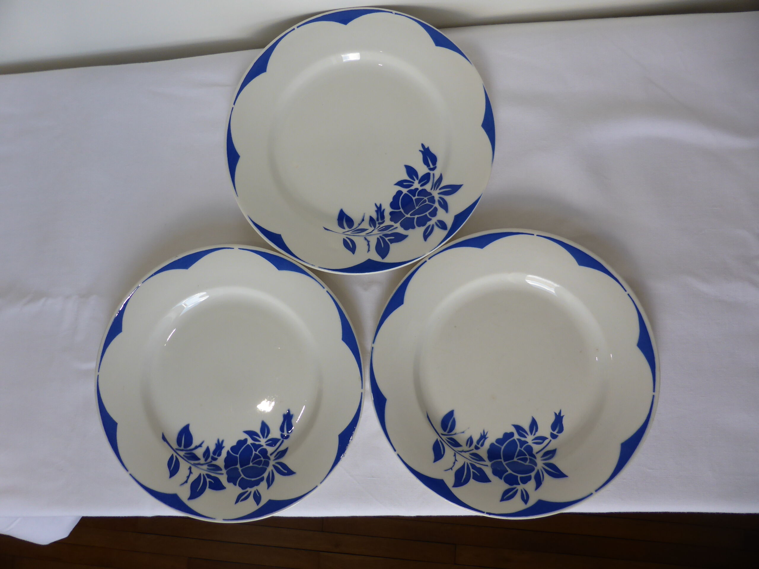 3 flat plates of Digoin Sarreguemines model Corsica