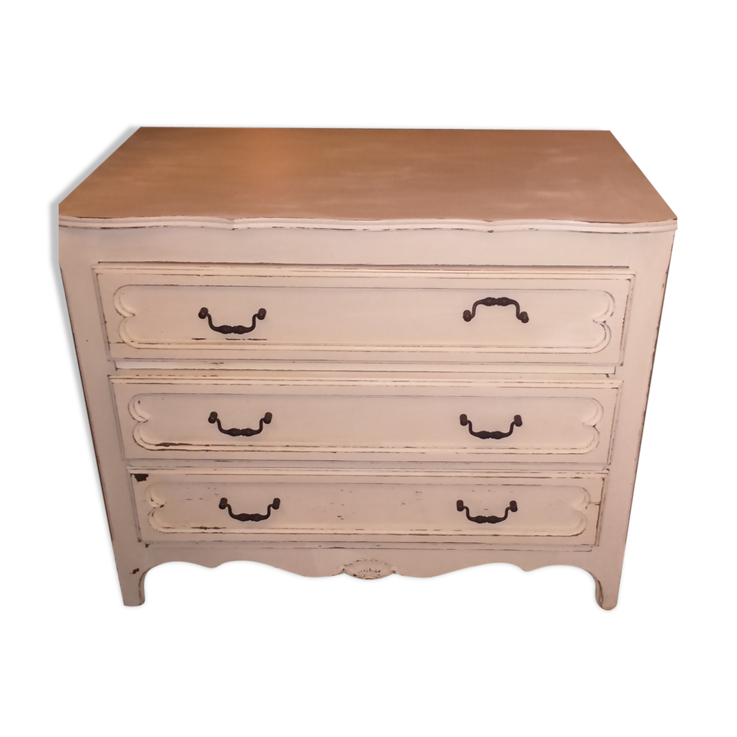 Old chest of drawers