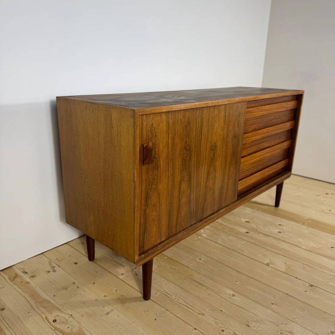 Danish sideboard from the 1960s in rosewood – sliding doors and drawers