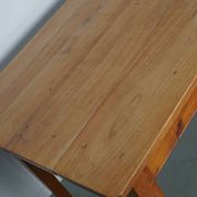 Table à manger rustique française vintage en cerisier du XXe siècle