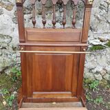 Cloakroom coat rack wall, former