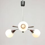 Lustre italien en chrome et opaline du milieu du siècle