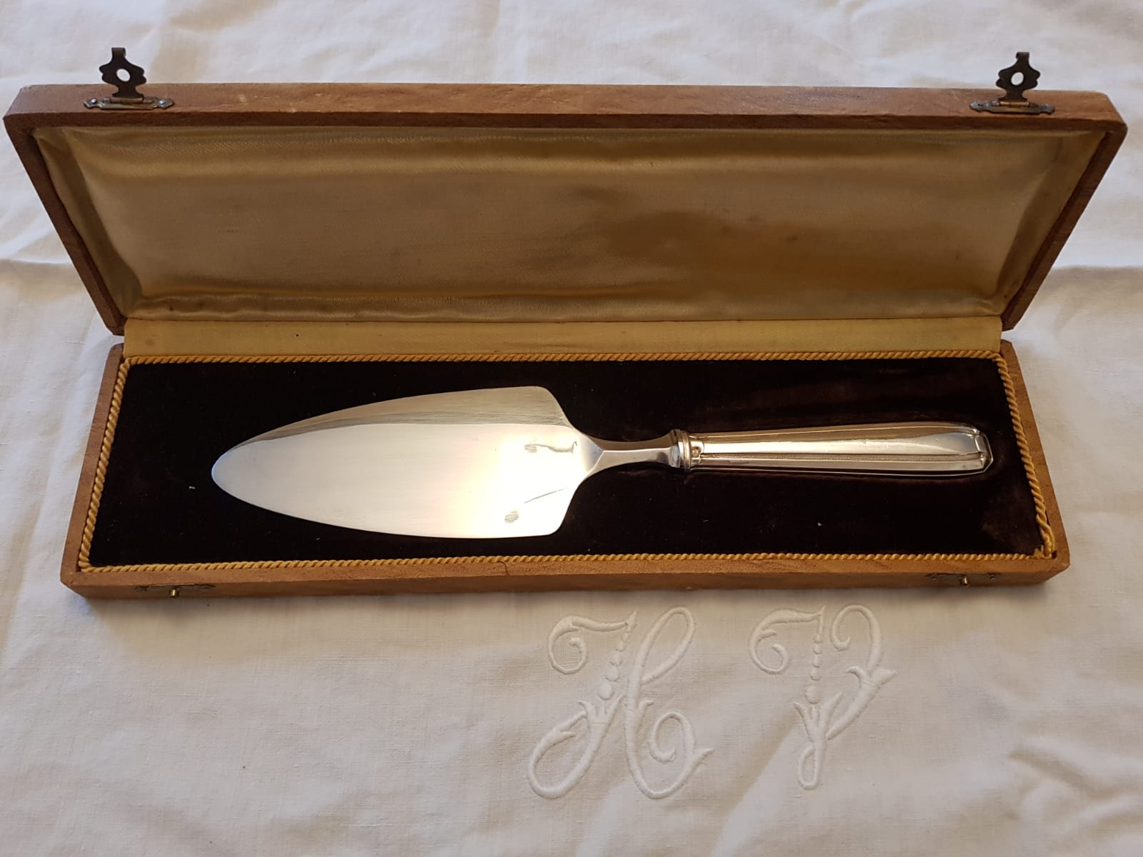 Pelle à tarte art déco en argent