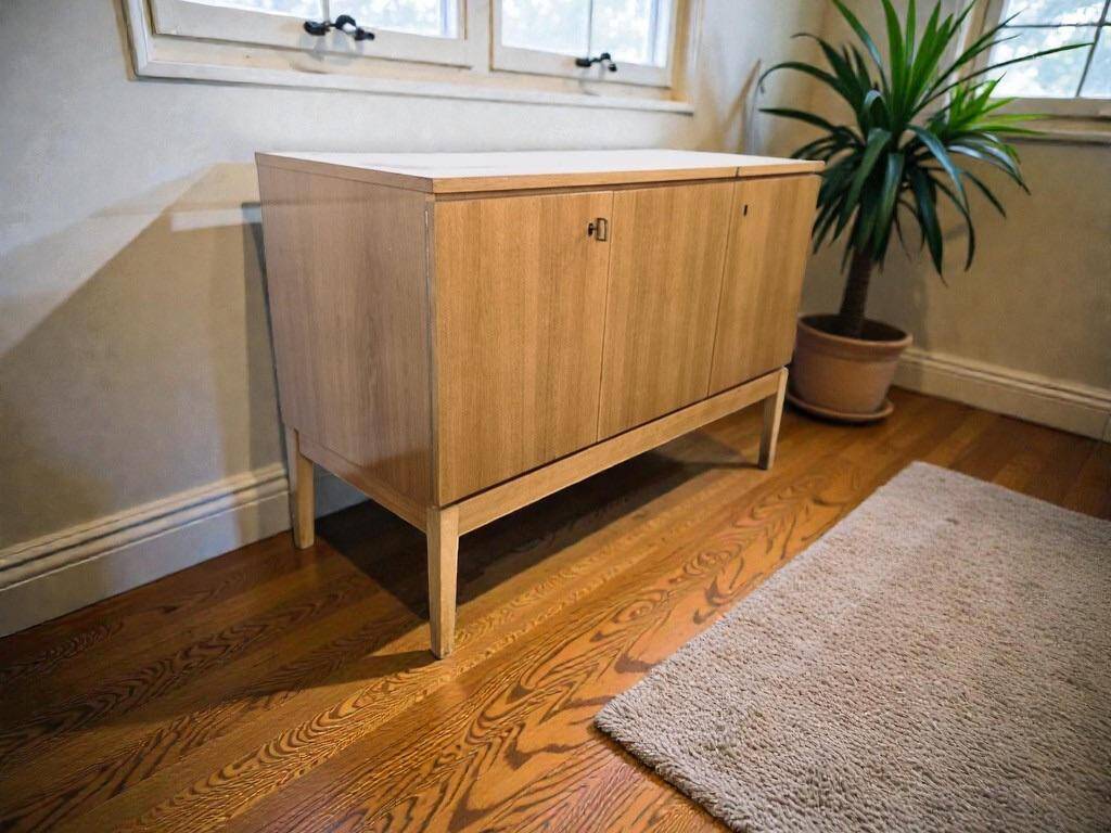 Meuble audio vintage en bois : buffet/meuble de rangement