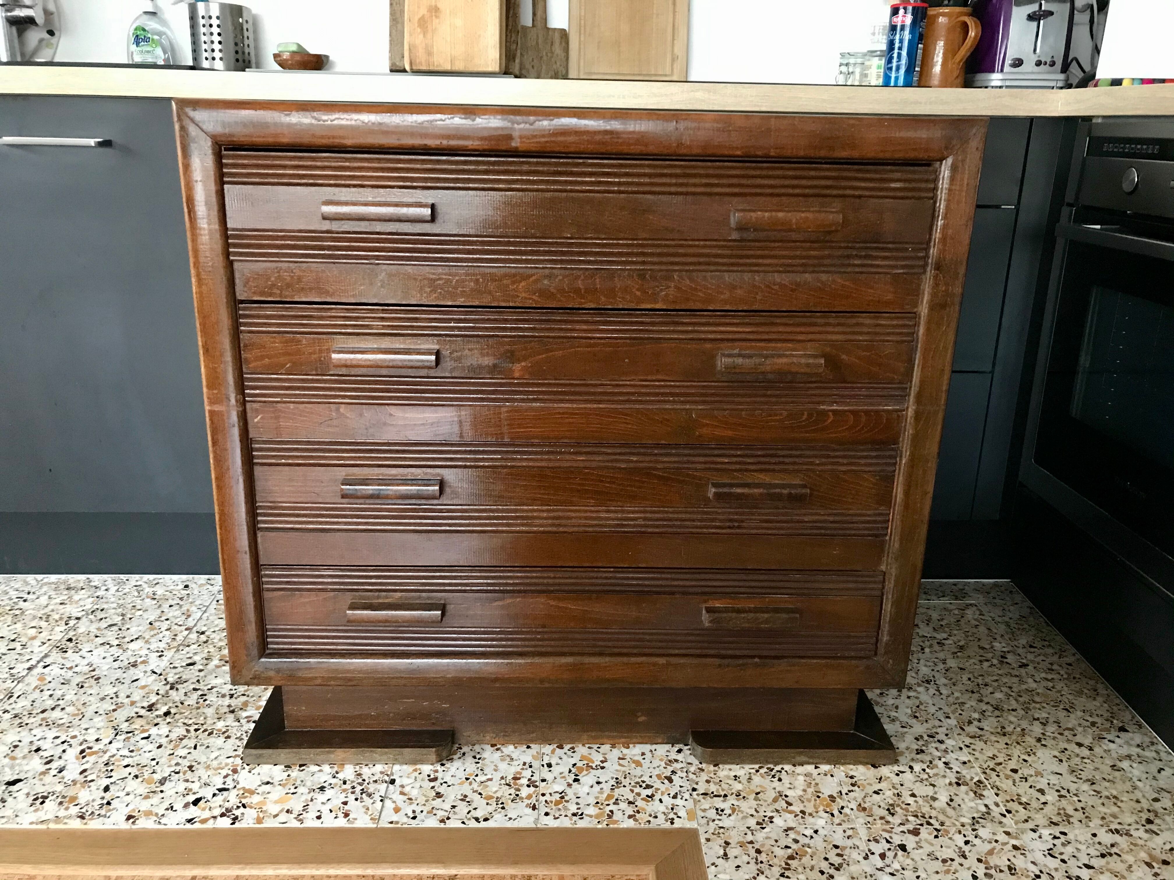 Art deco style chest of drawers