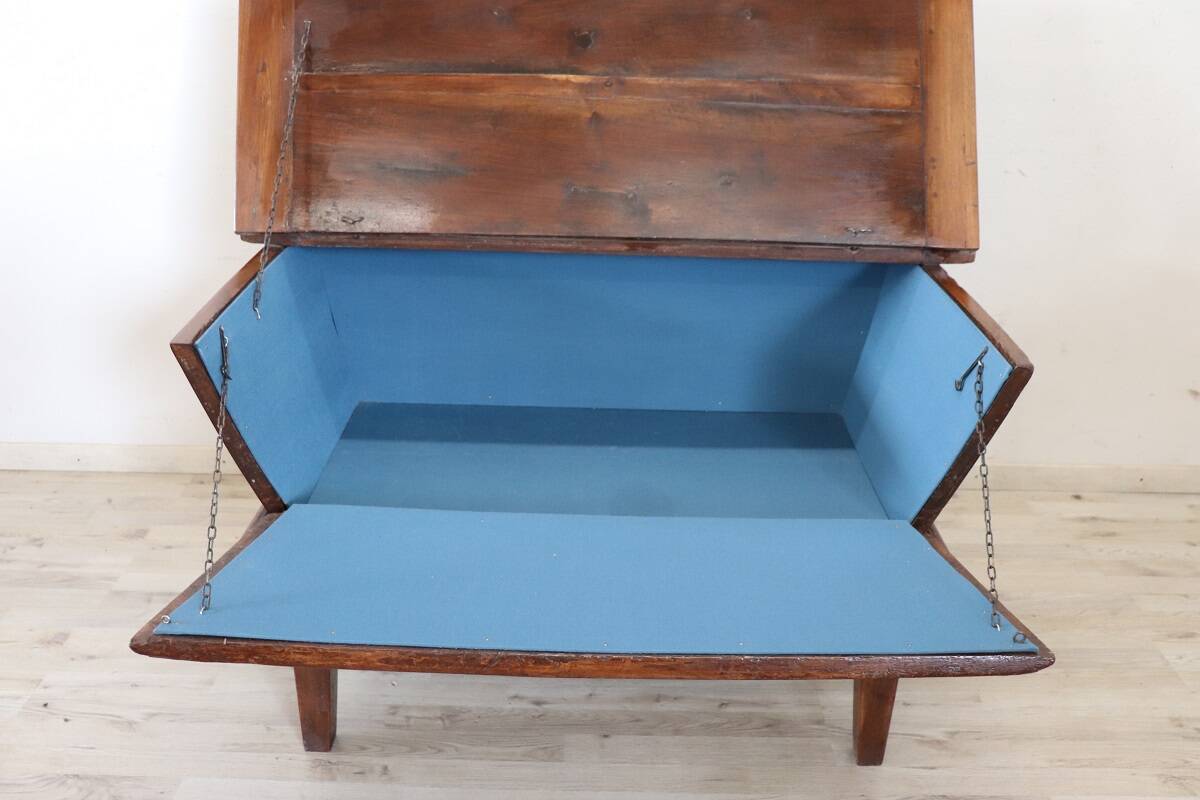 Antique sideboard in solid walnut, Italy 19th century