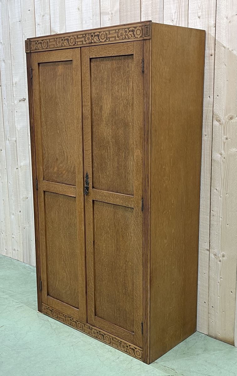 English oak penderie from the 1930s