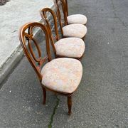 4 Louis Philippe chairs in solid wood and floral fabric.