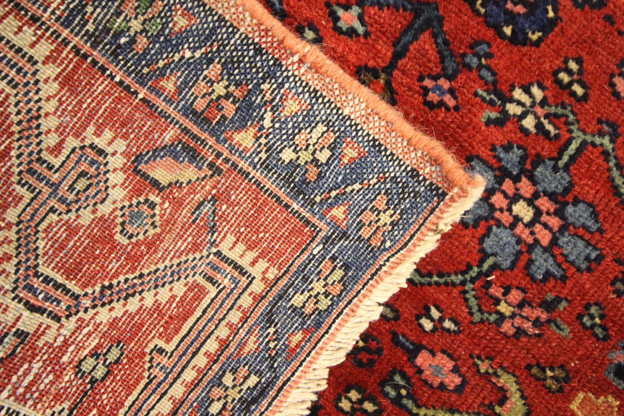Tapis persan traditionnel noué à la main tapis de salon en laine rouge 134x136cm