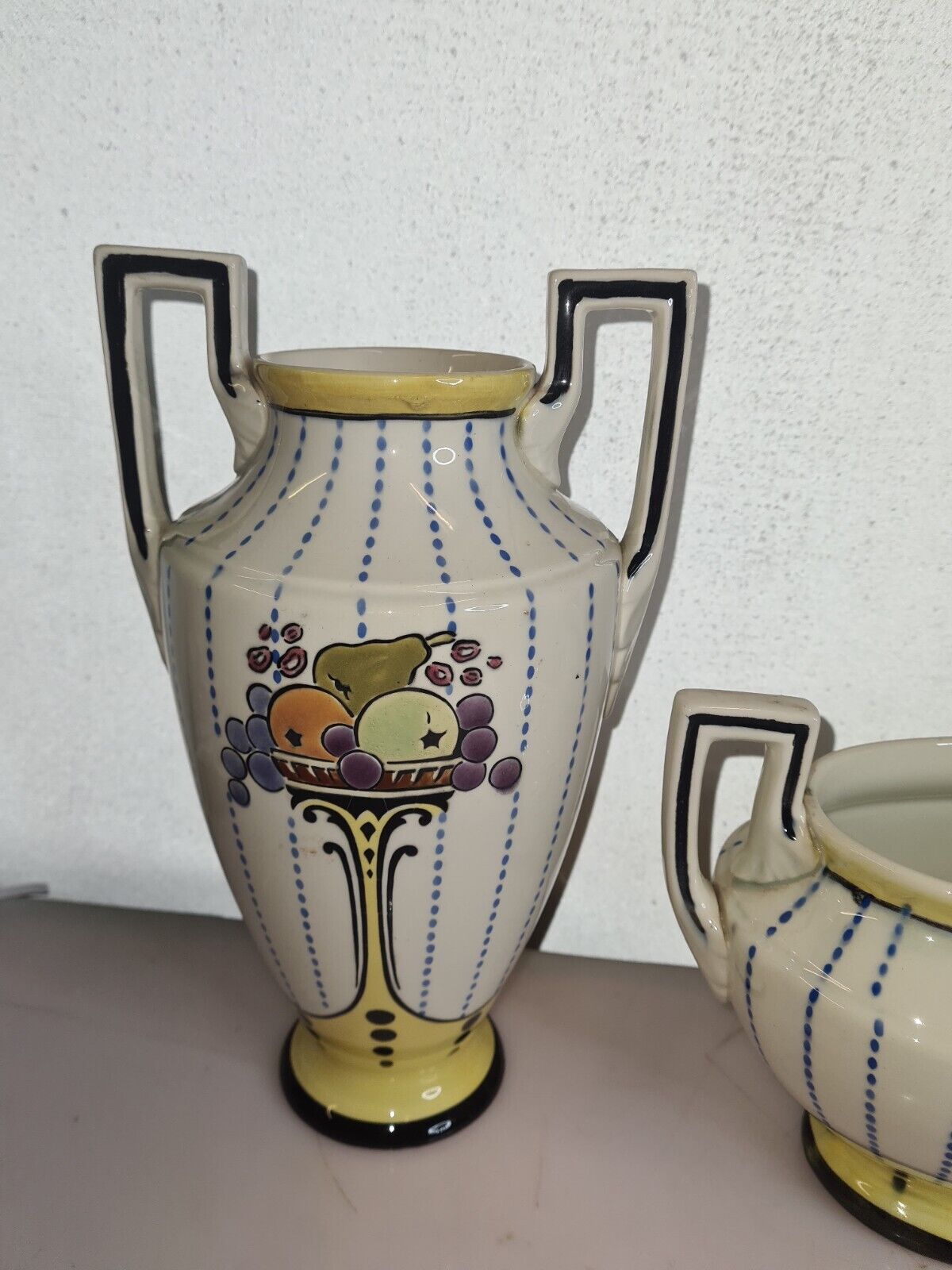 Planter with 2 art deco style slip vases