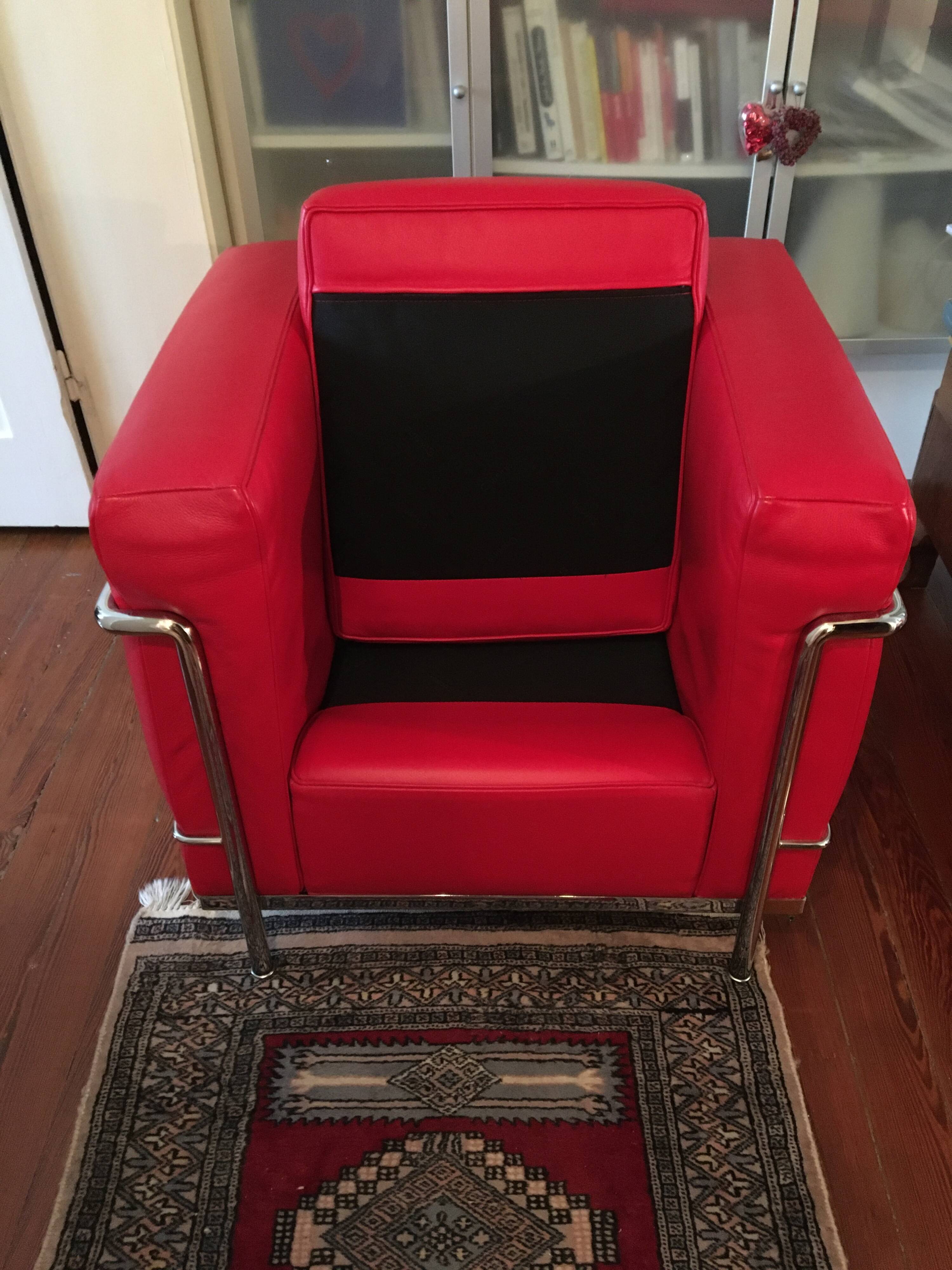 LC2 armchair Le Corbusier, Jeanneret, Perriand - Red leather - signed